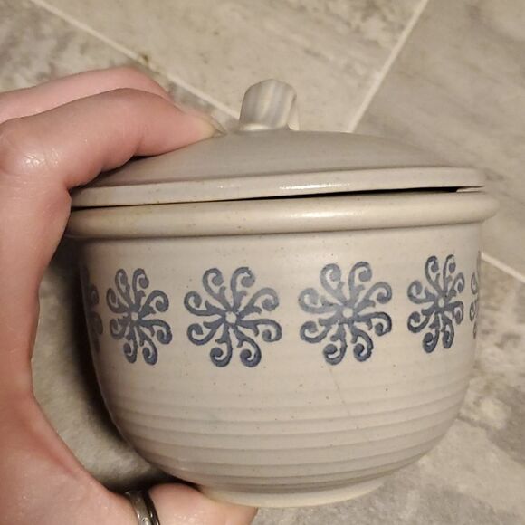 EUC Small Pottery Stamped Design Sugar Dish - Picture 2 of 6